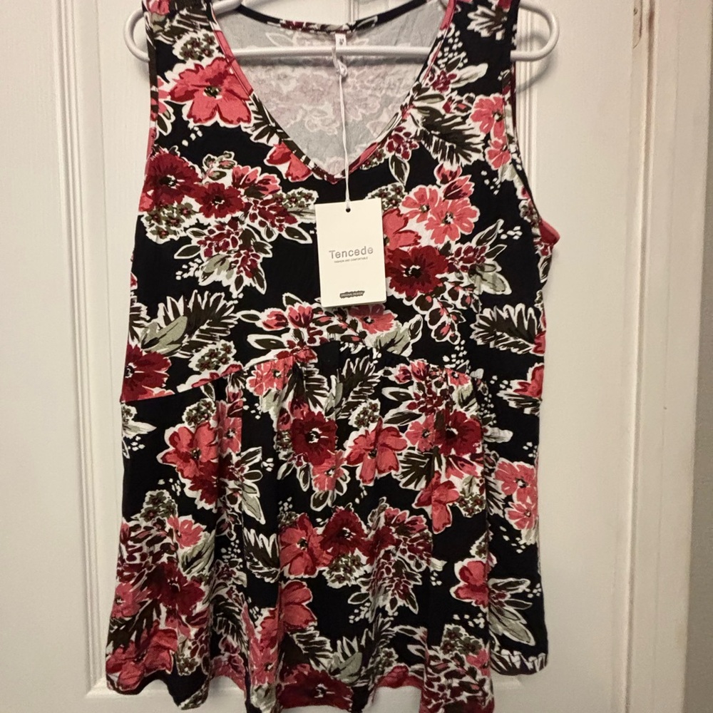 Women's Floral Sleeveless Top - Black and Red